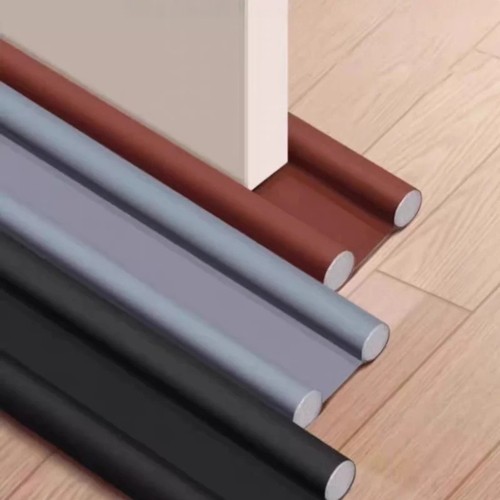 Under door gap - gap, foam